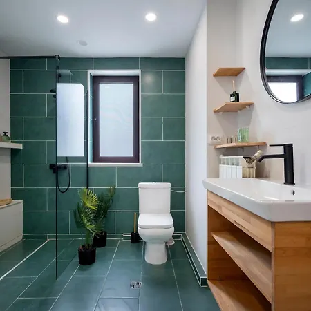 Stylish 2br Gem In The Heart Of Piata Romana بوخارست