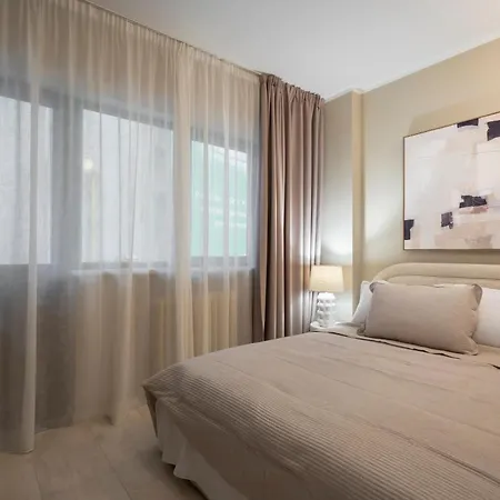 Stylish 2br Gem In The Heart Of Piata Romana