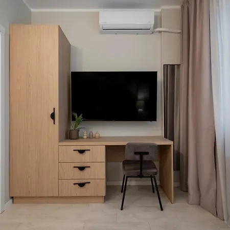 Stylish 2br Gem In The Heart Of Piata Romana شقة *