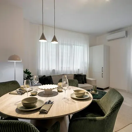 Stylish 2br Gem In The Heart Of Piata Romana *