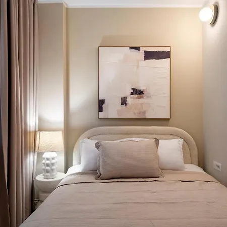 Stylish 2br Gem In The Heart Of Piata Romana شقة *